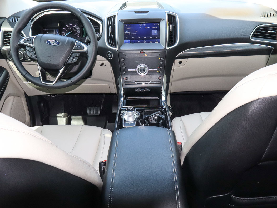 Used 2020 Ford Edge Titanium AWD/4WD image 10