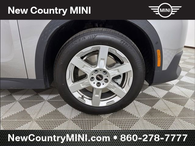 Certified 2025 MINI Cooper Countryman S image 9