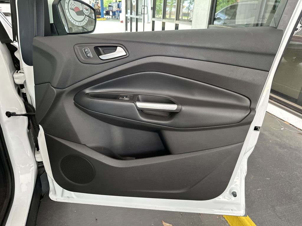 Used 2018 Ford Escape SEL AWD/4WD image 36