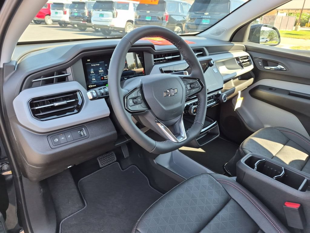 New 2027 Chevrolet Bolt RS w/ Technology Package FWD image 8