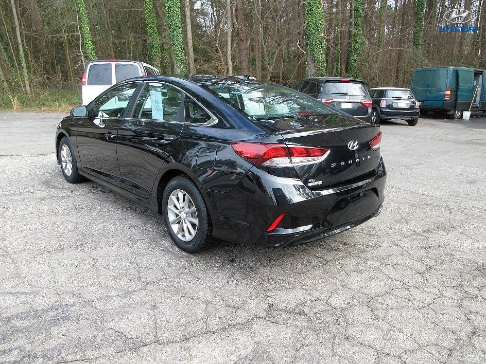 Used 2018 Hyundai Sonata SE image 3