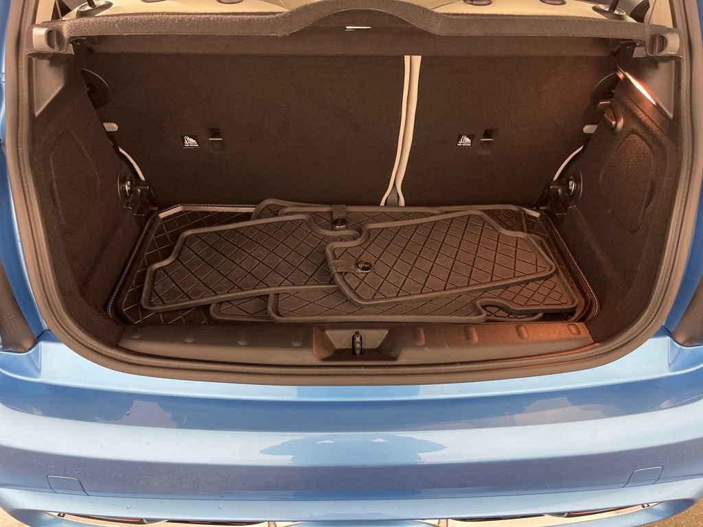 Used 2019 MINI Cooper S w/ Driver Assistance Package image 10