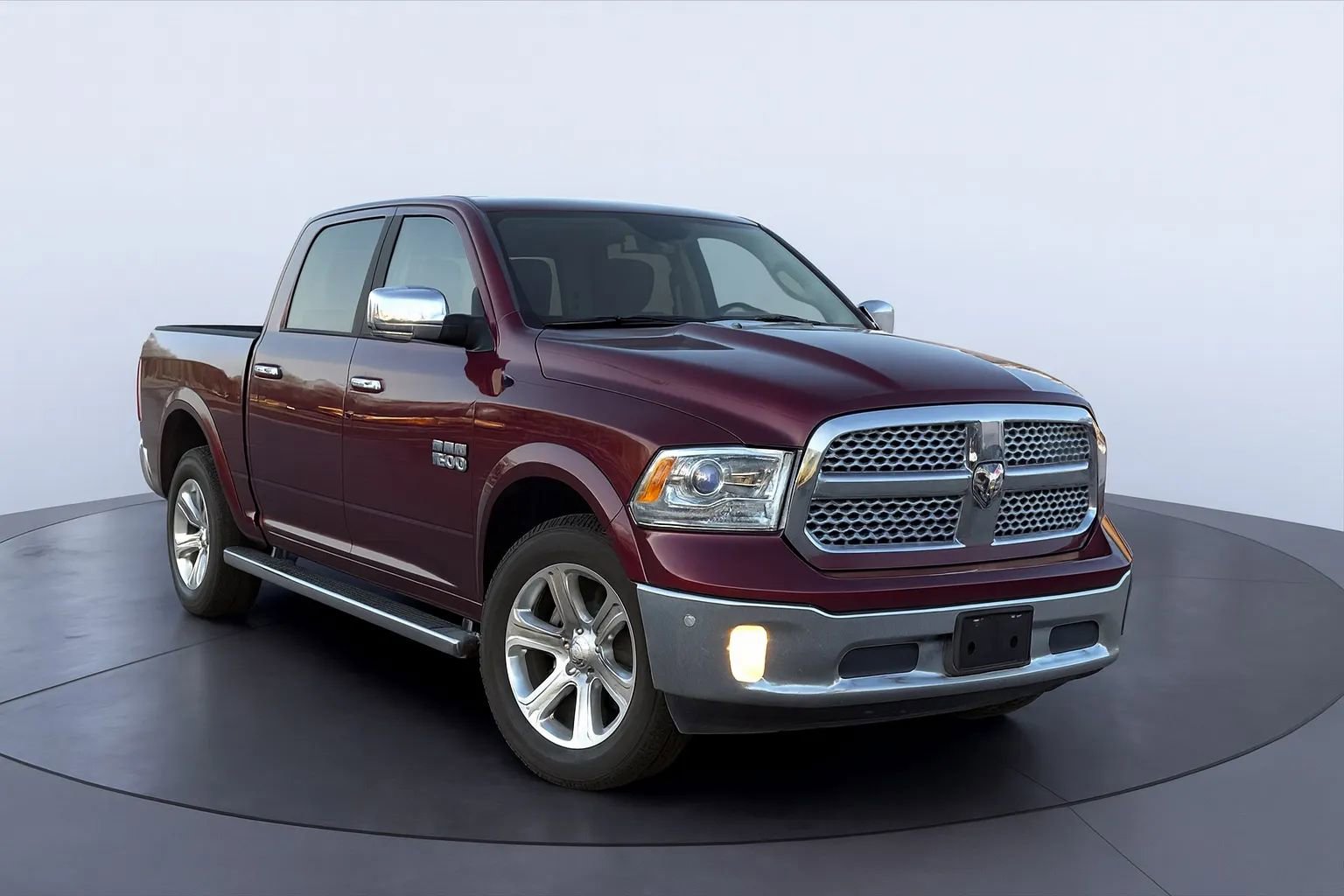 Used 2017 RAM 1500 Laramie w/ Convenience Group image 7