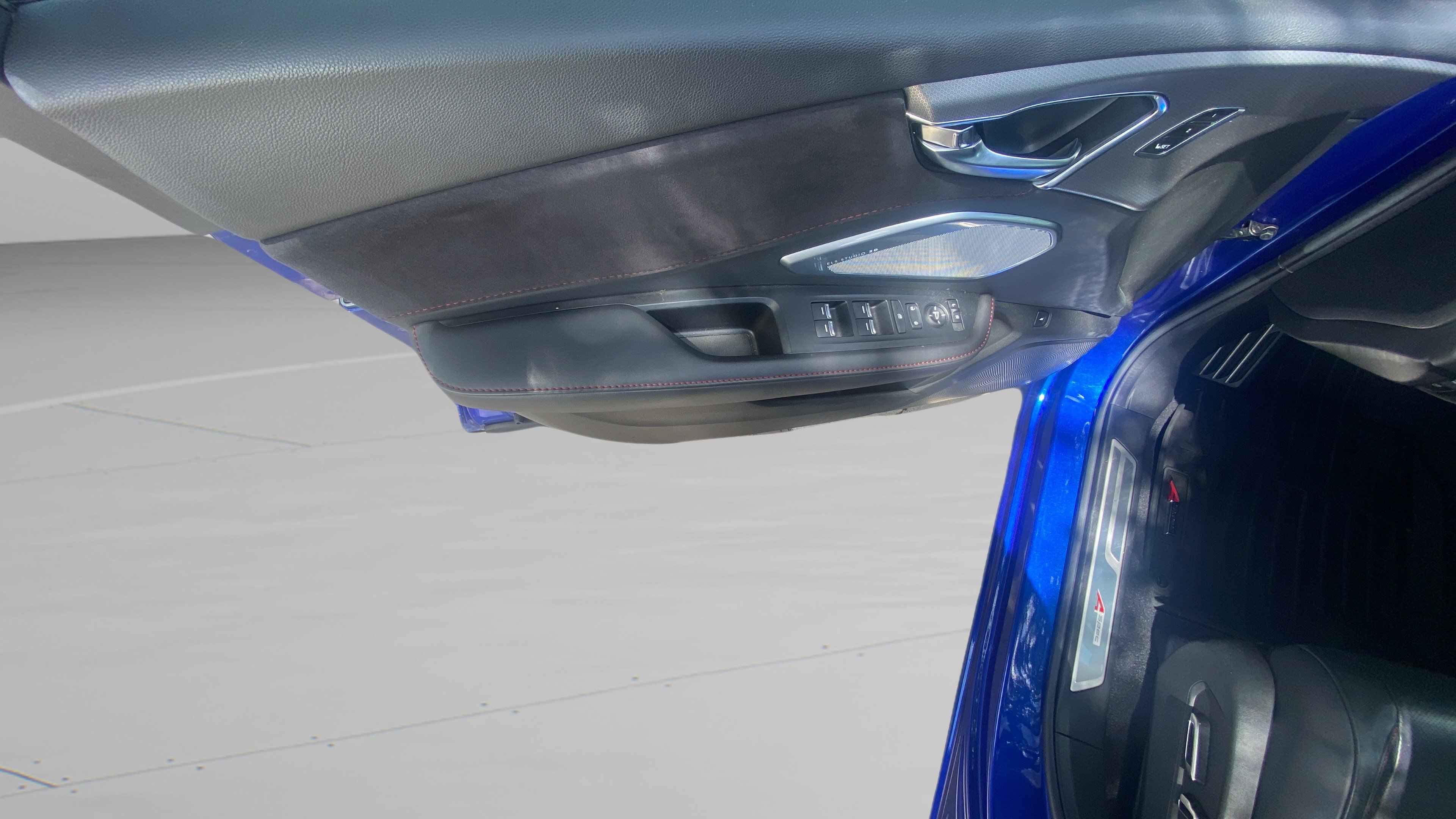 Used 2023 Acura RDX A-Spec FWD image 10