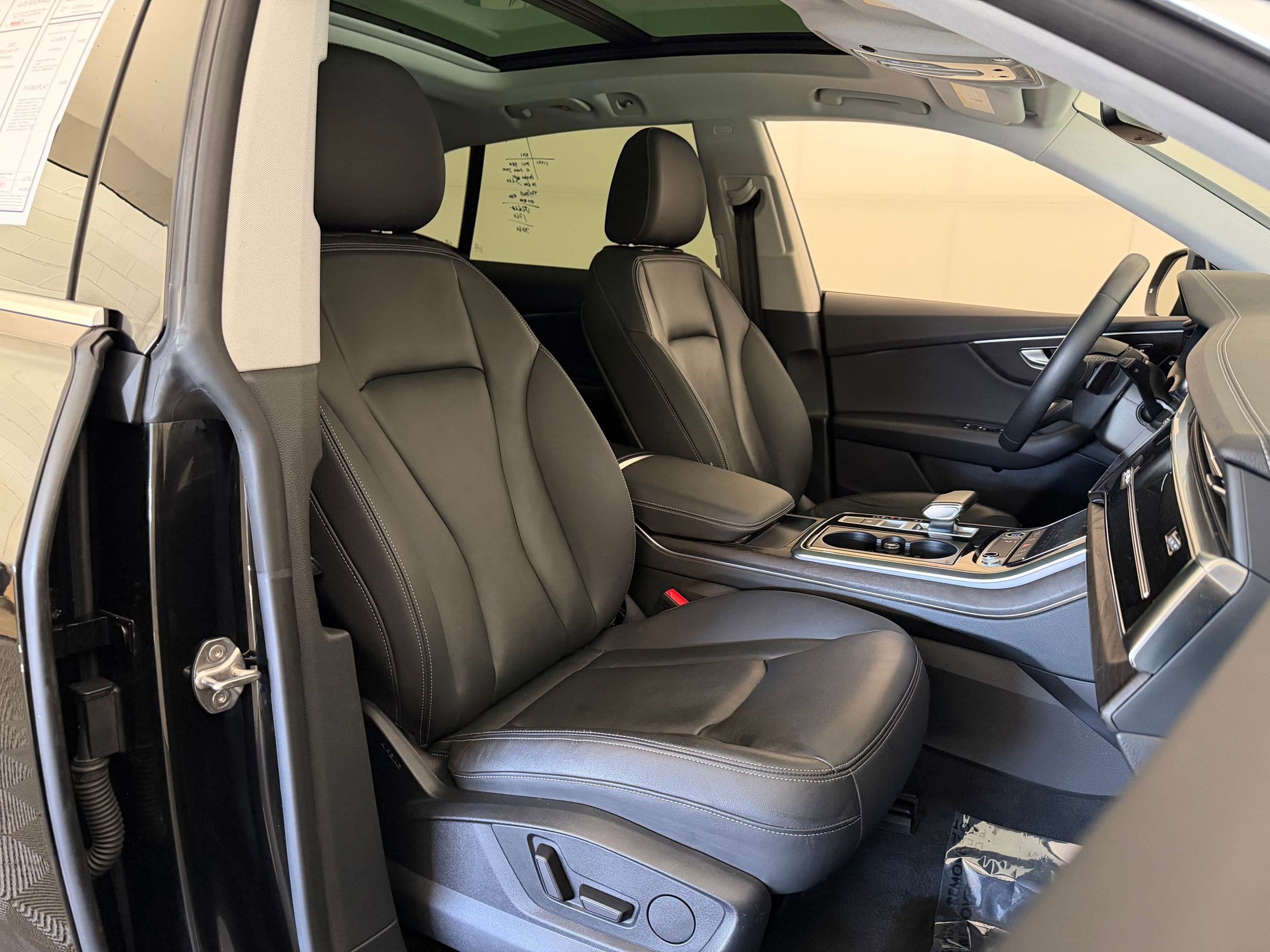 Used 2023 Audi Q8 Premium w/ Convenience Package image 32