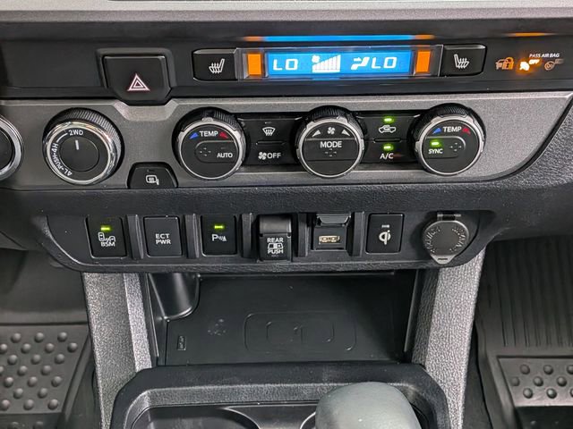 Used 2023 Toyota Tacoma TRD Off-Road w/ TRD Premium Off Road Package AWD/4WD image 33