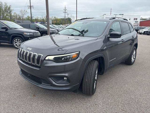 Certified 2022 Jeep Cherokee Latitude Lux AWD/4WD image 2