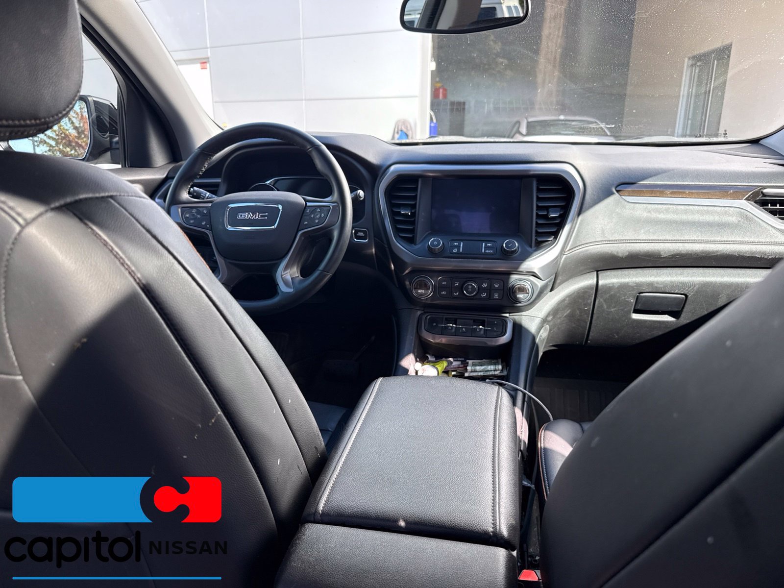 Used 2023 GMC Acadia AT4 w/ Technology Package AWD/4WD image 9