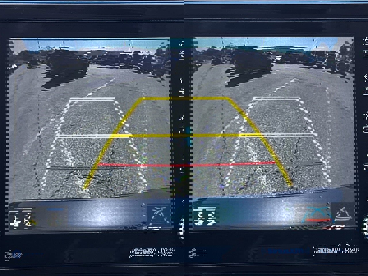 Used 2021 Toyota Venza LE image 16