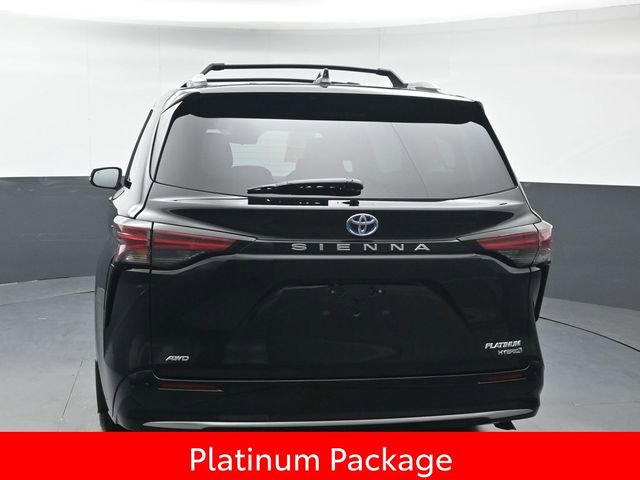 Certified 2024 Toyota Sienna Platinum image 5