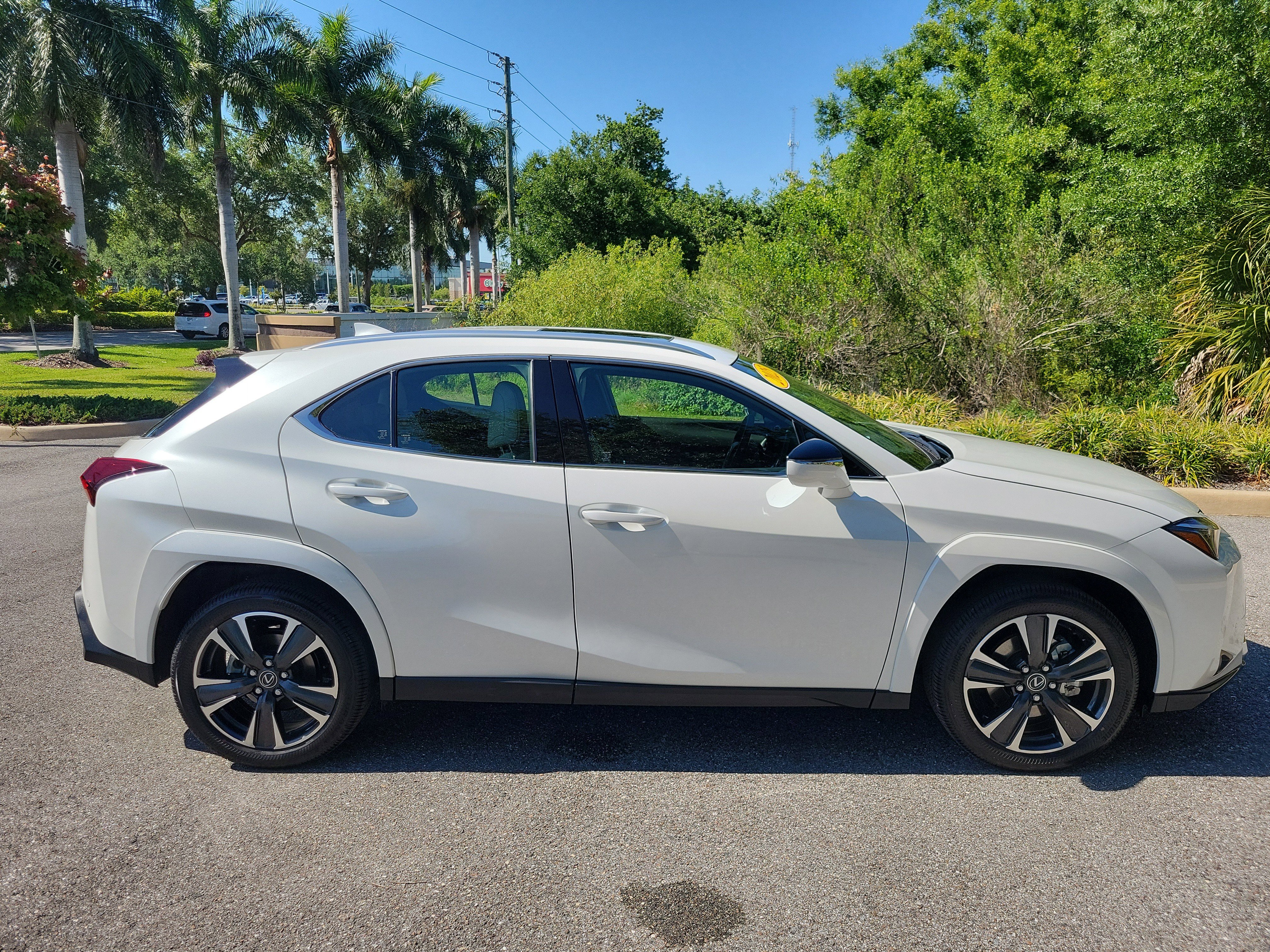 Used 2025 Lexus UX 300h FWD w/ Cold Area Package image 3