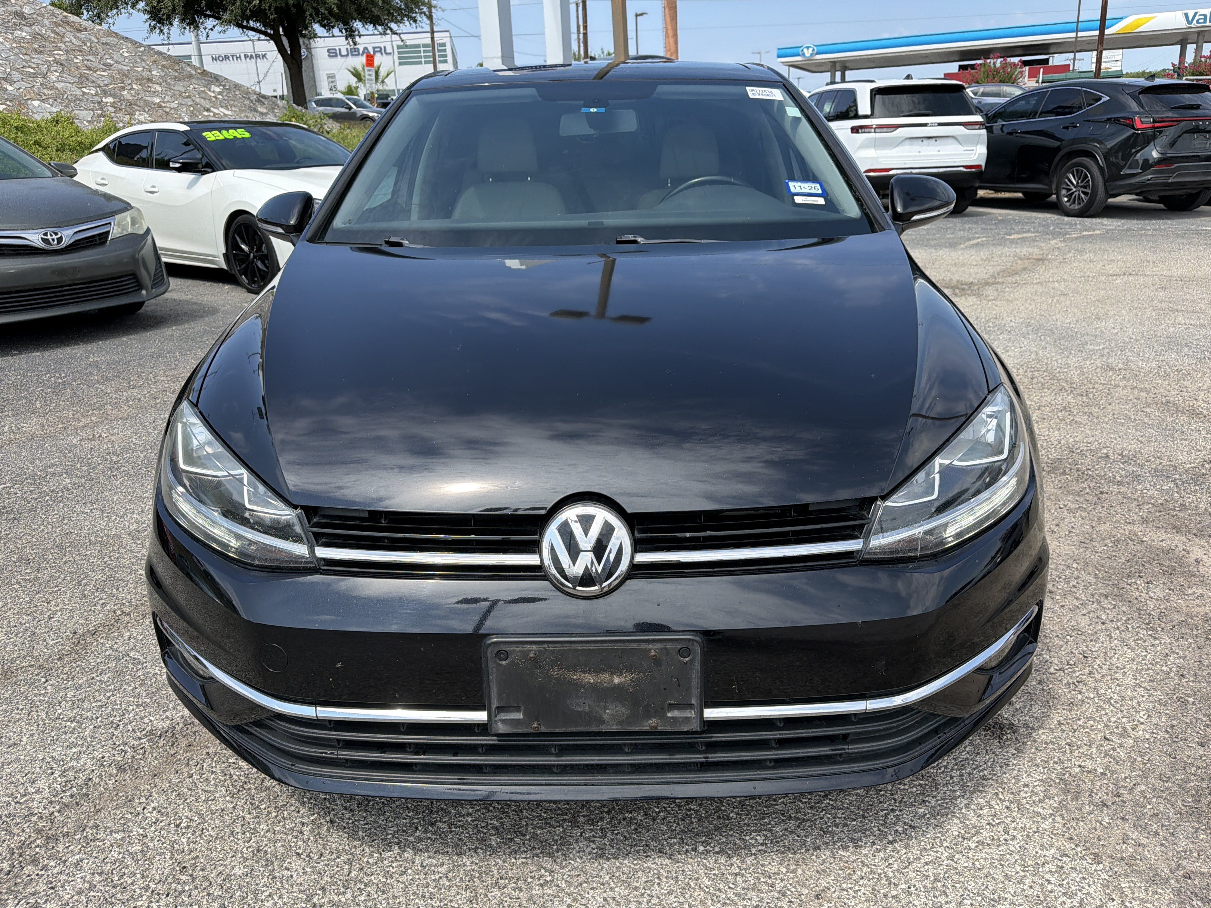 Used 2018 Volkswagen Golf SE FWD image 9