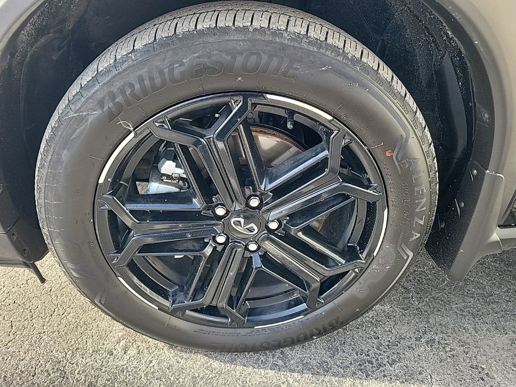 Certified 2026 INFINITI QX60 Sport w/ Dark Cargo Package image 10