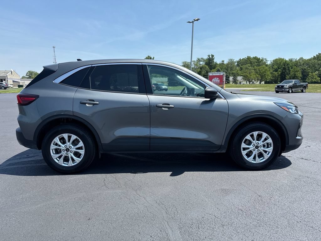 Used 2024 Ford Escape Active AWD/4WD image 8