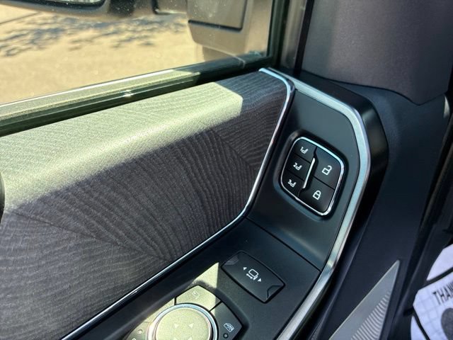 Used 2023 Ford F150 Platinum w/ FX4 Off-Road Package AWD/4WD image 18