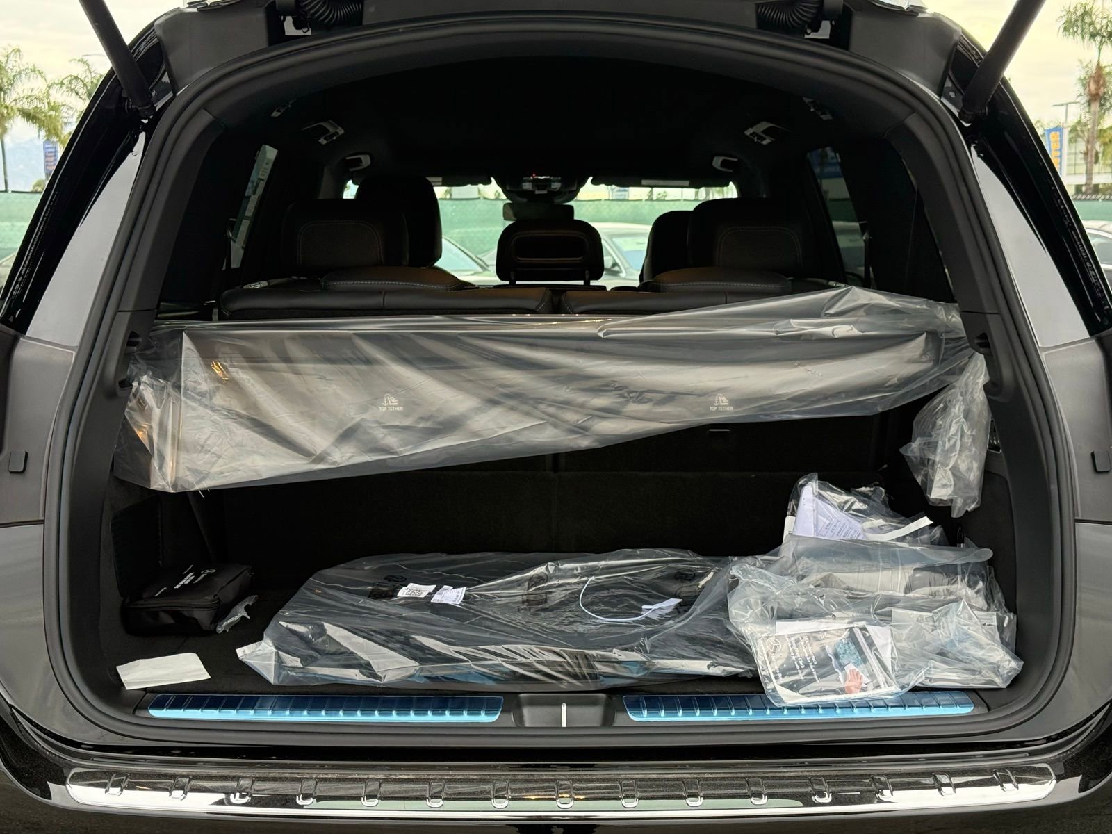 New 2026 Mercedes-Benz GLS 580 4MATIC image 12