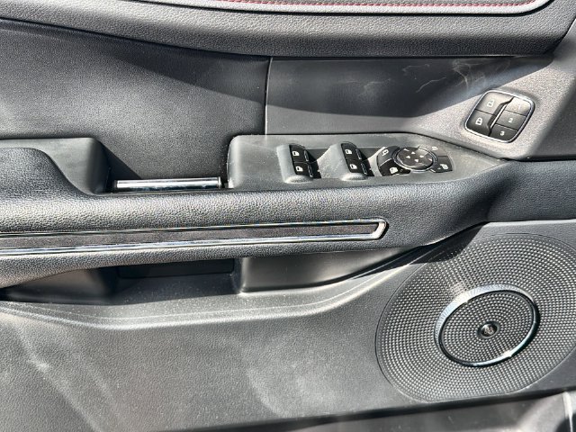 Used 2023 Ford Expedition Limited RWD image 13