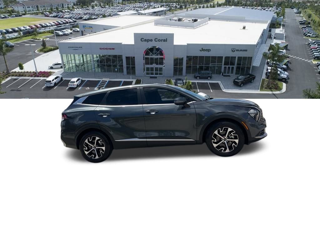 Used 2023 Kia Sportage EX image 15