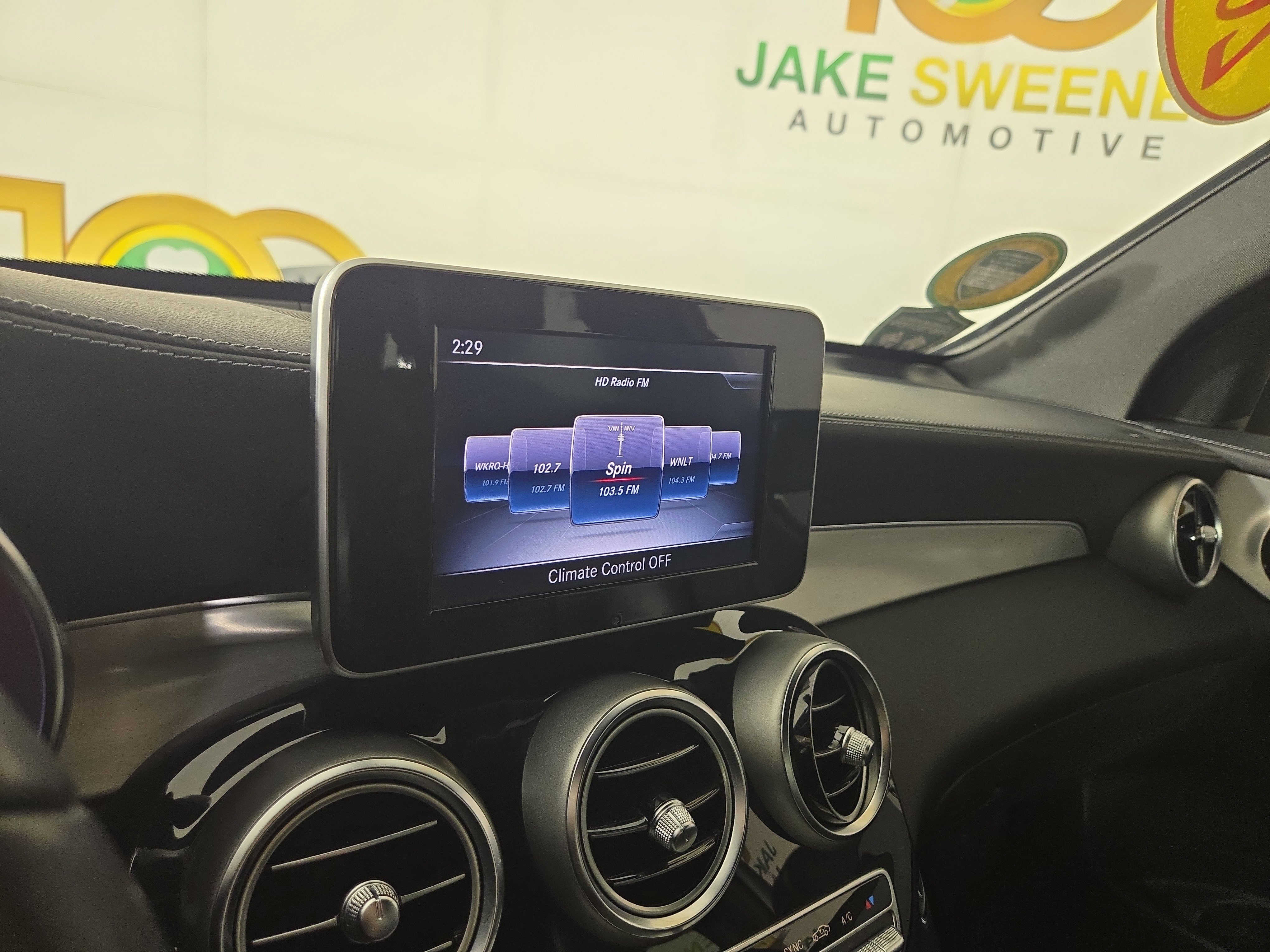 Used 2017 Mercedes-Benz GLC 300 4MATIC image 19