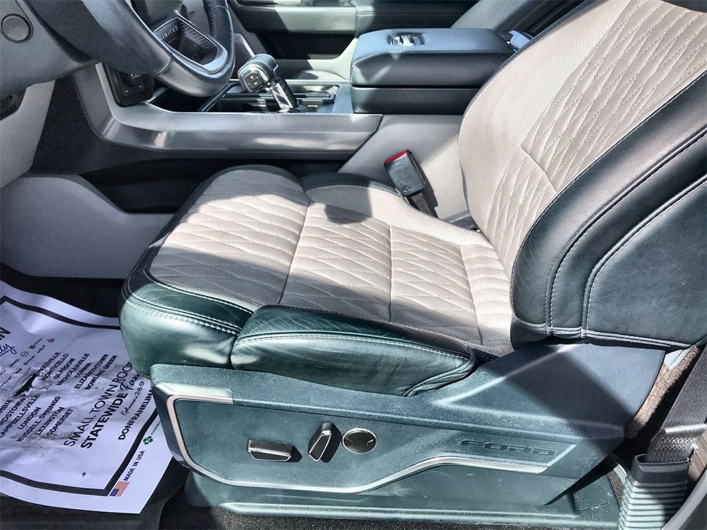 Used 2023 Ford F150 Limited image 12