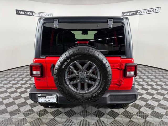 Used 2024 Jeep Wrangler Sport S image 5