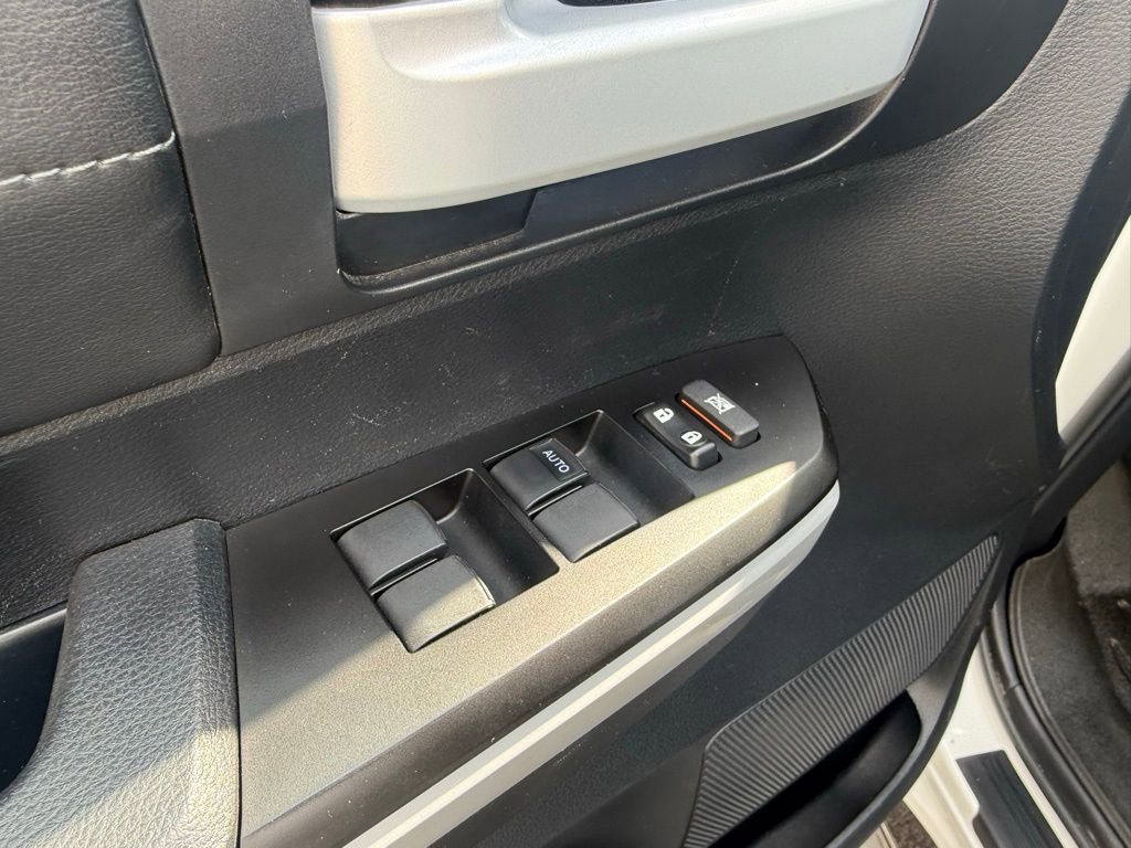 Used 2018 Toyota Tundra Limited AWD/4WD image 15