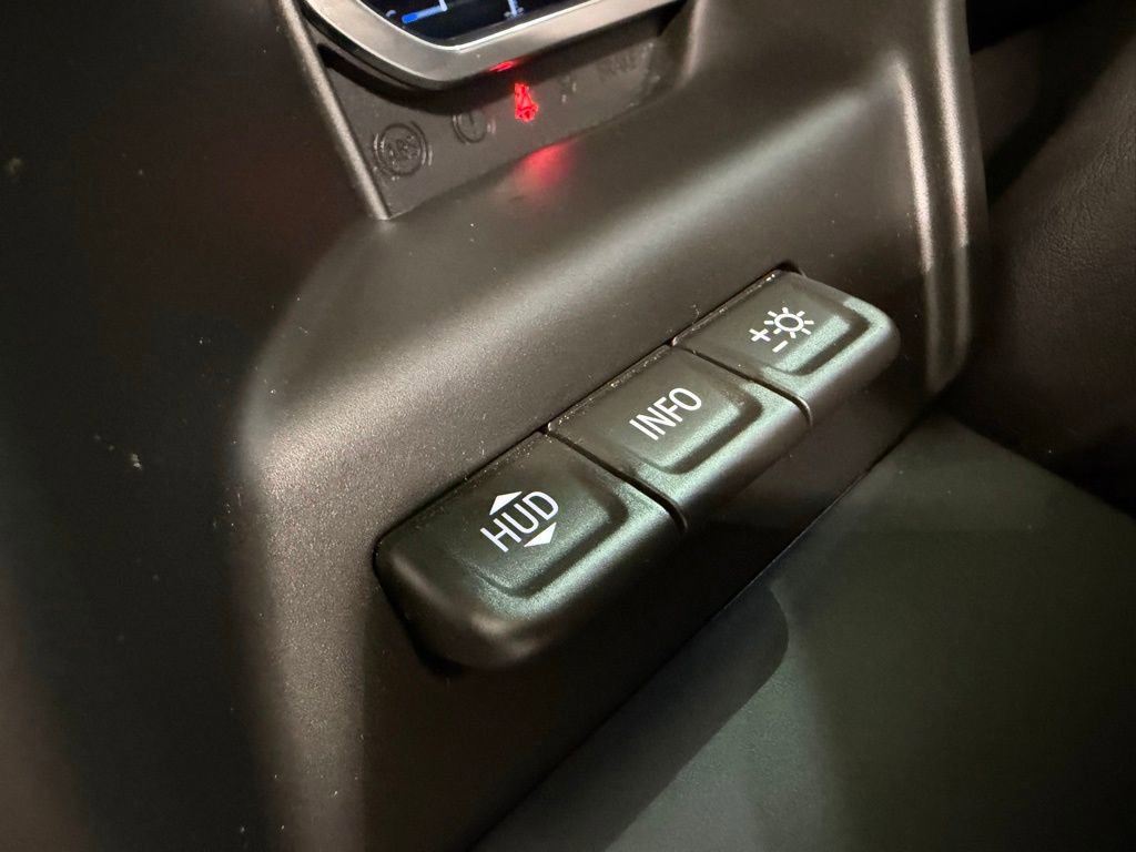 Used 2024 GMC Sierra 1500 AT4 w/ Technology Package image 31