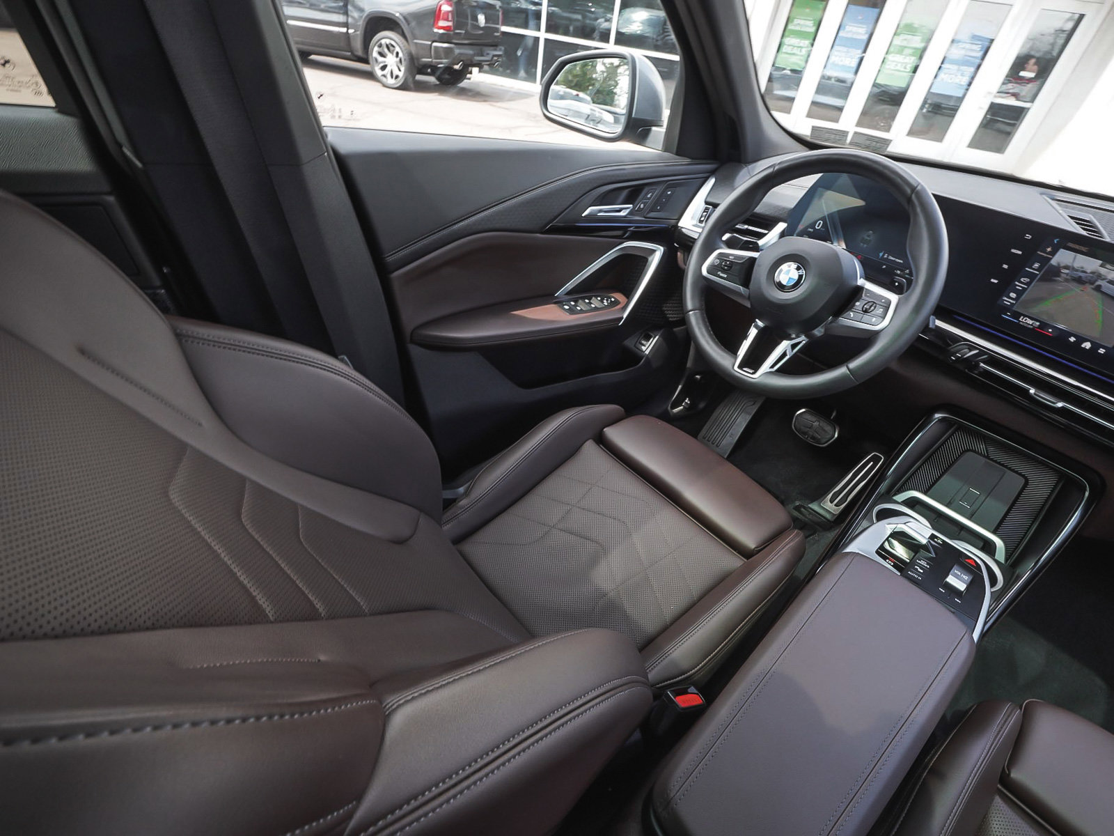 Used 2025 BMW X2 xDrive28i image 40