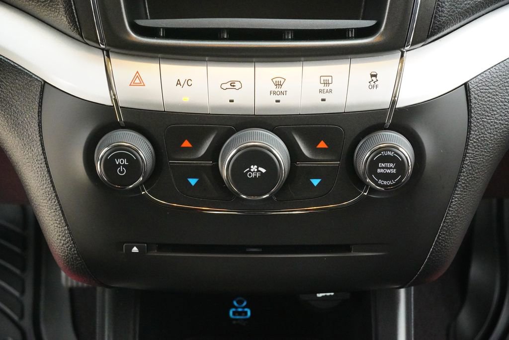 Used 2019 Dodge Journey SE w/ Connectivity Group image 14
