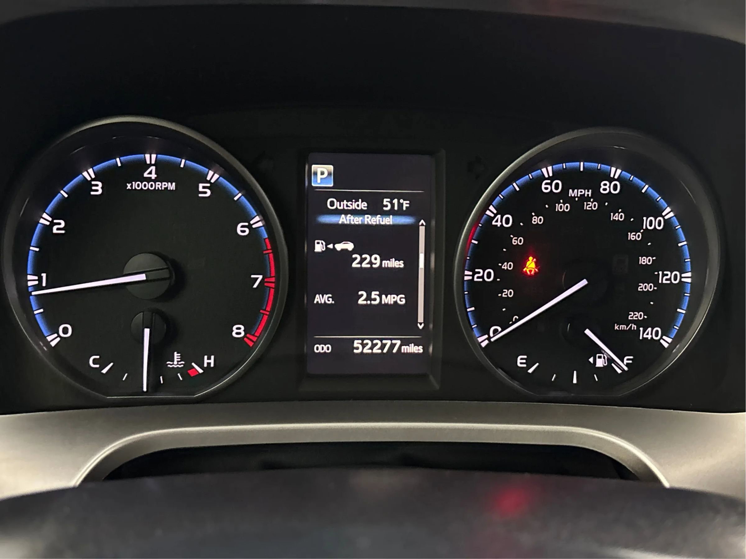 Used 2018 Toyota RAV4 LE image 23