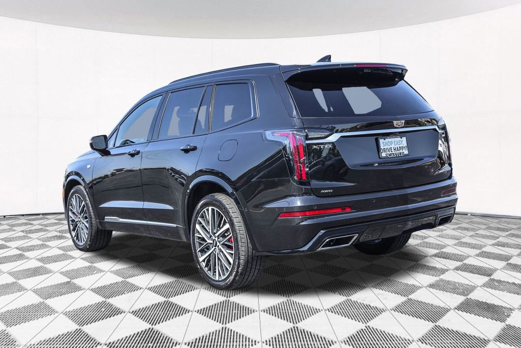 Used 2023 Cadillac XT6 Sport w/ Technology Package AWD/4WD image 16