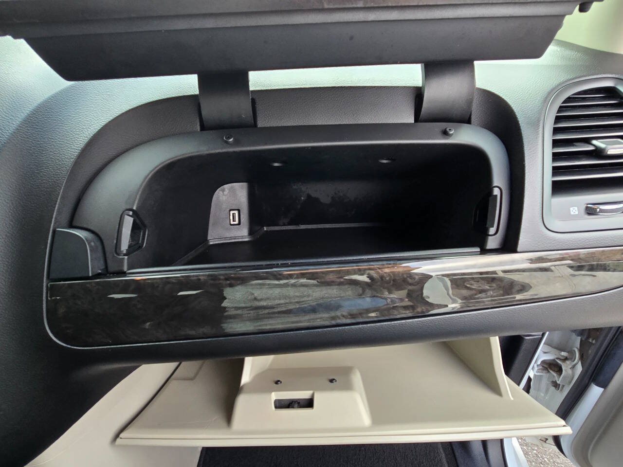 Used 2018 Dodge Grand Caravan SE w/ UConnect Hands-Free Group FWD image 33