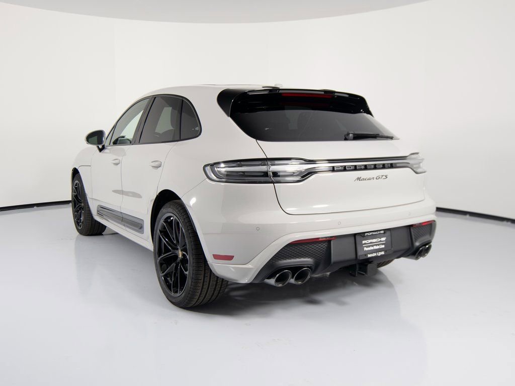 New 2026 Porsche Macan GTS image 3