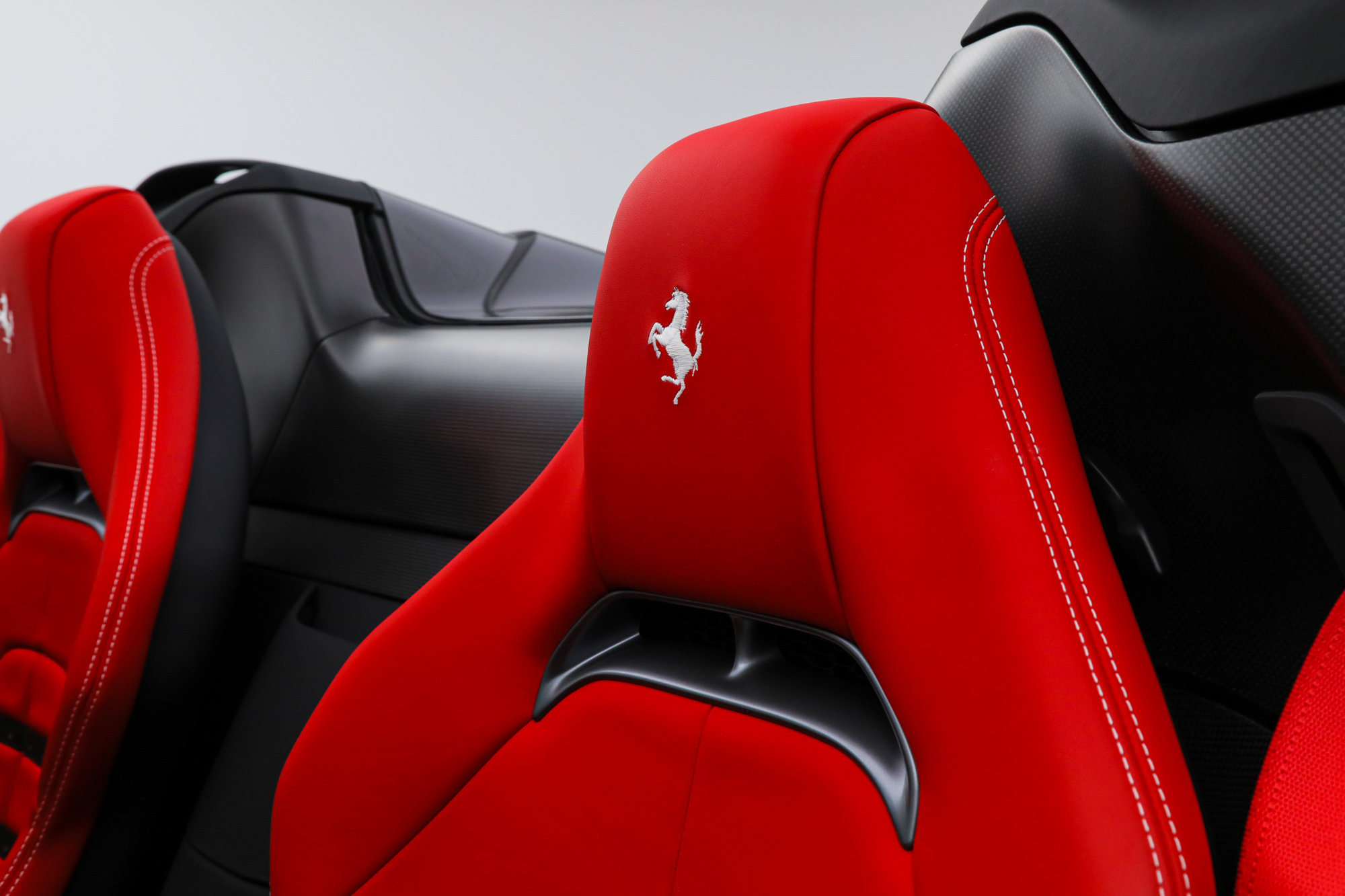 Certified 2022 Ferrari SF90 Spider AWD/4WD image 40