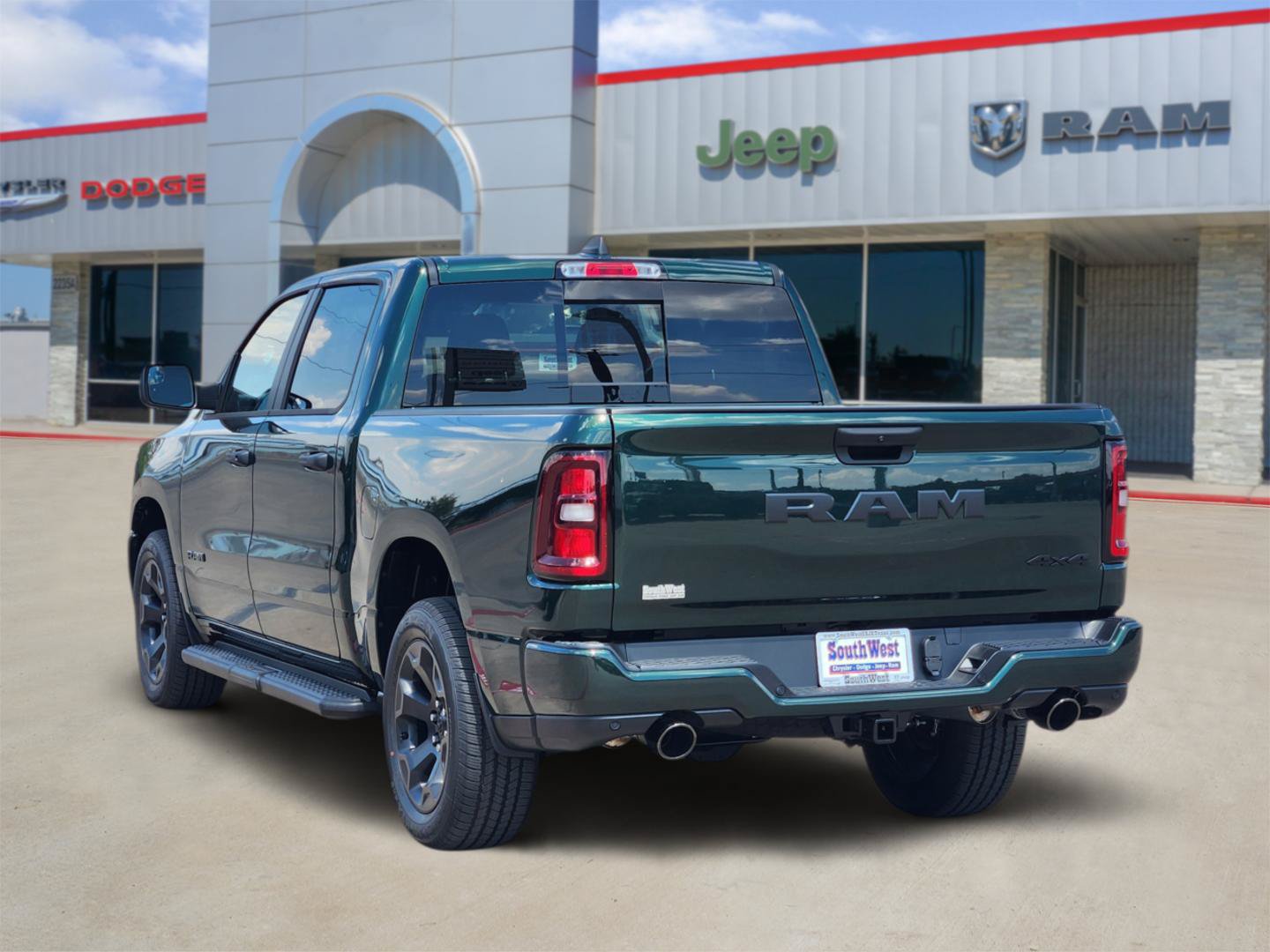 New 2027 RAM 1500 Express AWD/4WD image 4