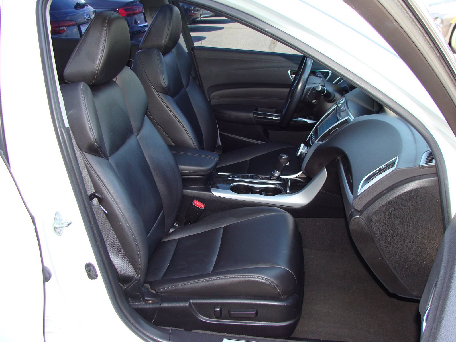 Used 2020 Acura TLX FWD image 12
