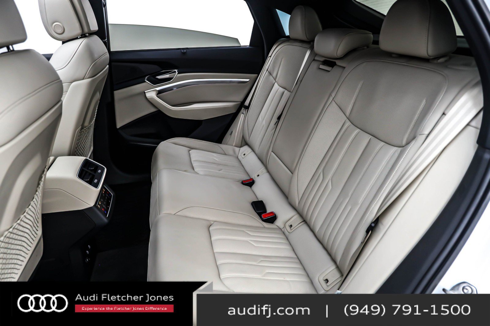 Used 2023 Audi e-tron Prestige w/ Prestige Package image 8