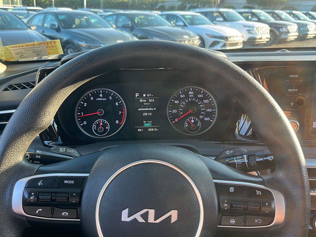 Used 2023 Kia K5 LXS FWD image 13