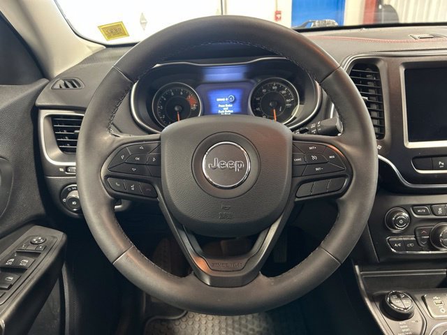 Used 2021 Jeep Cherokee Trailhawk AWD/4WD image 13