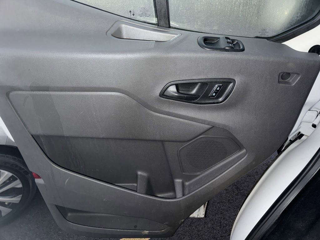 Used 2023 Ford Transit 350 XLT image 9
