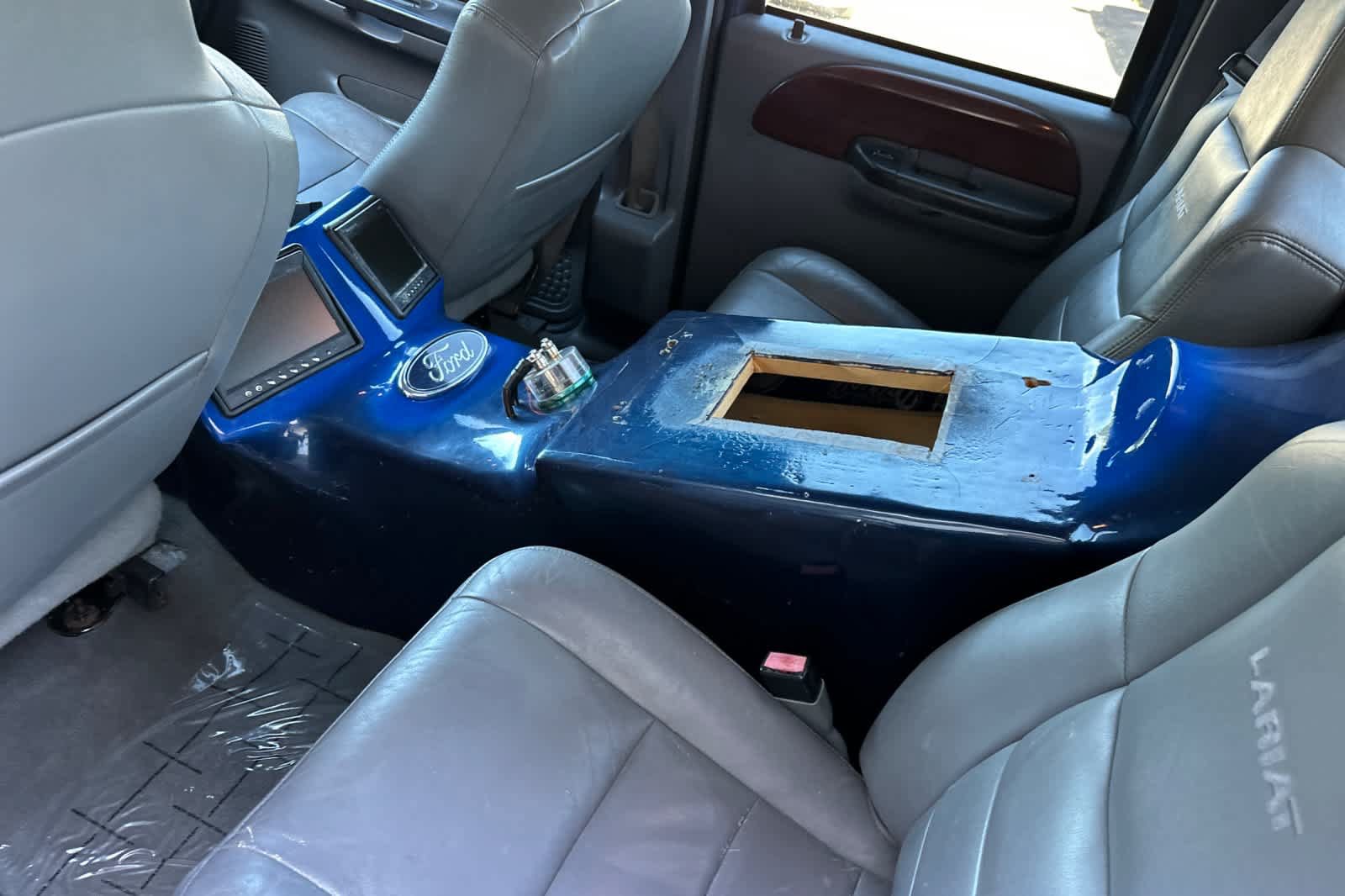 Used 2006 Ford F350 XLT AWD/4WD image 4