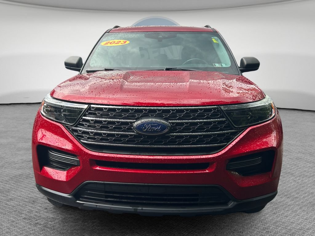 Used 2023 Ford Explorer XLT AWD/4WD image 8