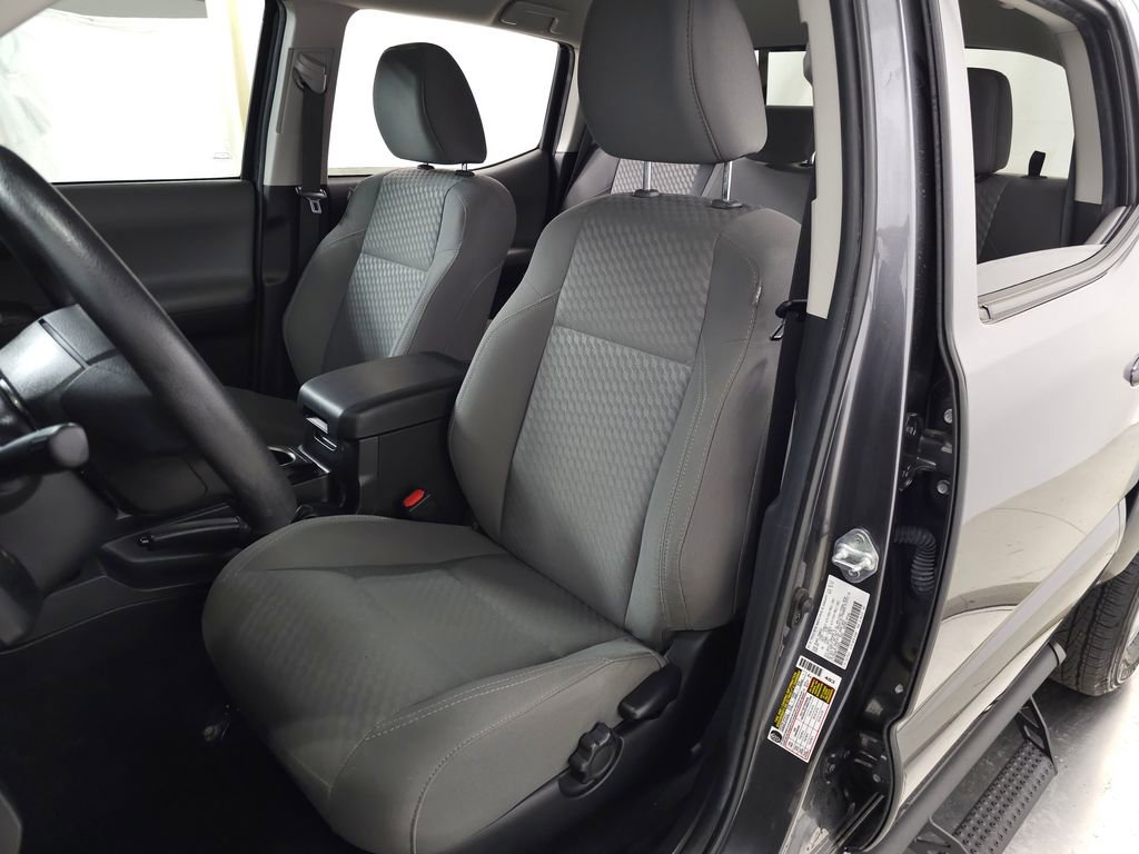 Used 2023 Toyota Tacoma SR AWD/4WD image 17