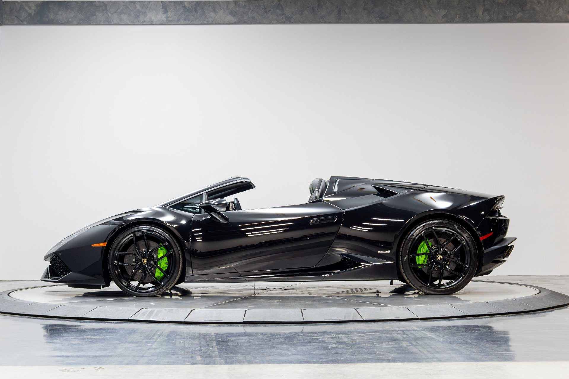 Used 2017 Lamborghini Huracan LP 610-4 image 38