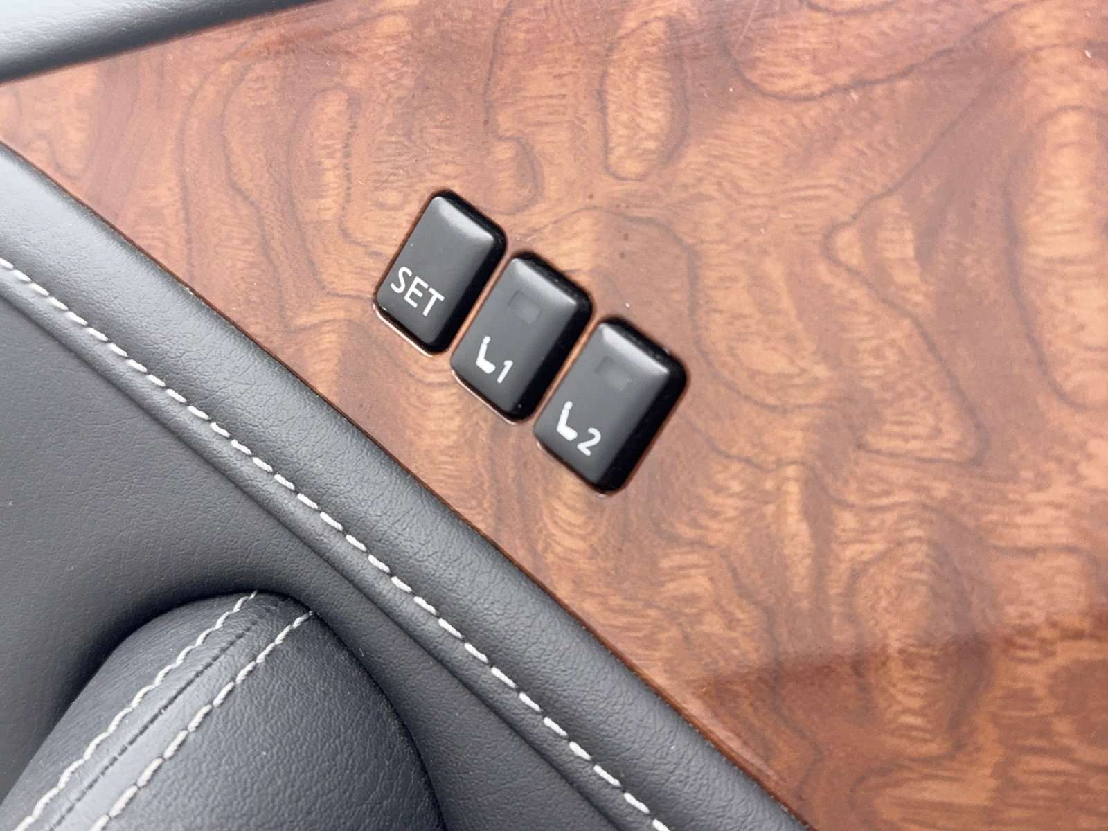Used 2019 INFINITI QX80 Luxe w/ Proassist Package RWD image 22