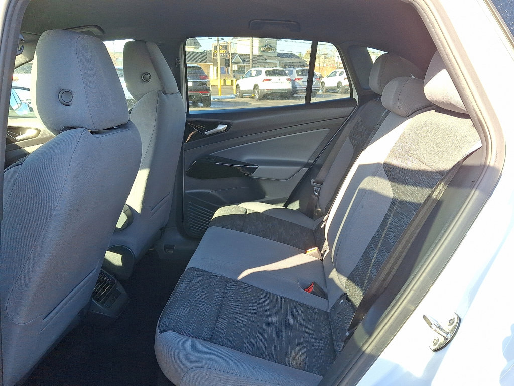 Used 2022 Volkswagen ID.4 Pro image 19