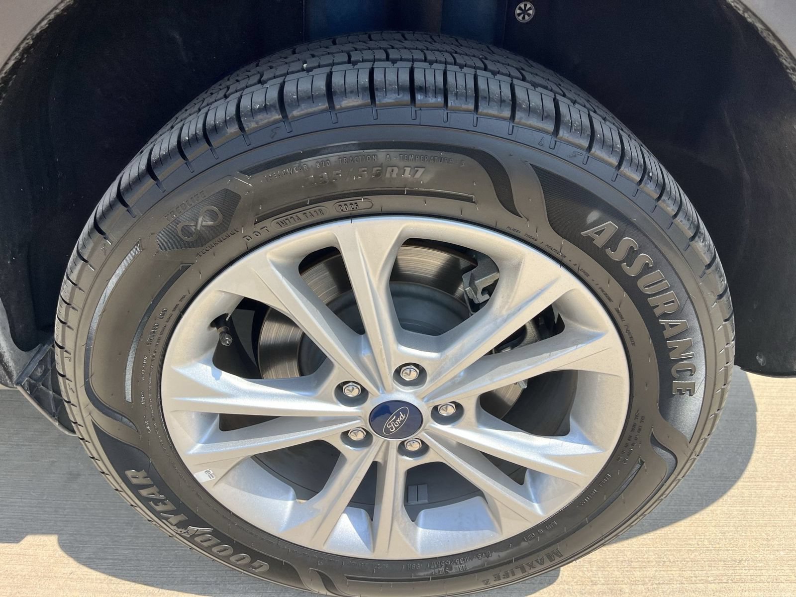 Used 2019 Ford Escape SEL FWD image 30