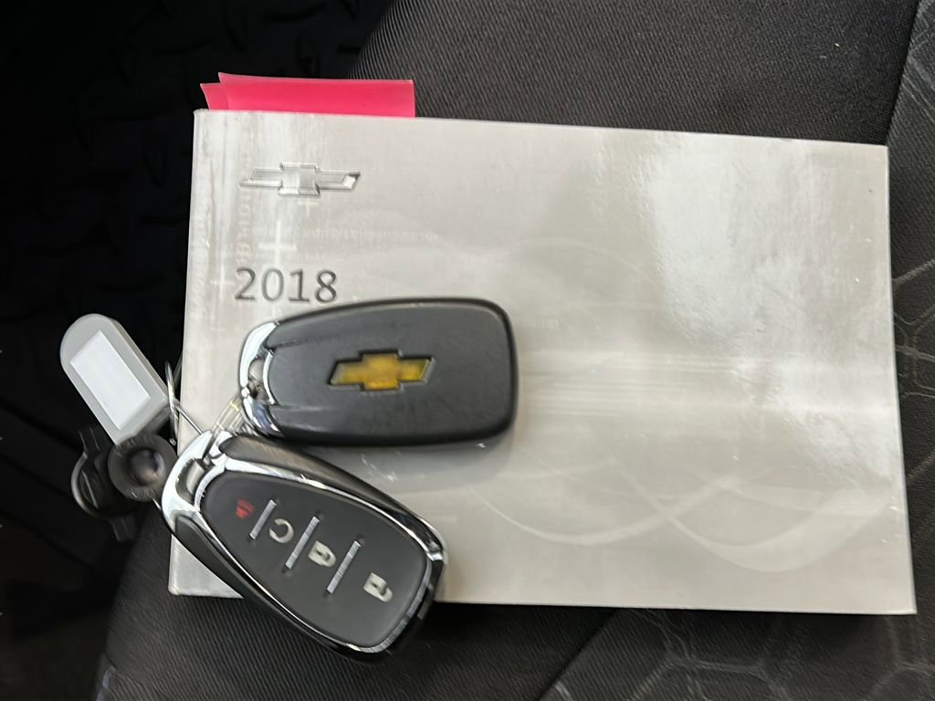 Used 2018 Chevrolet Volt LT w/ Comfort Package image 31