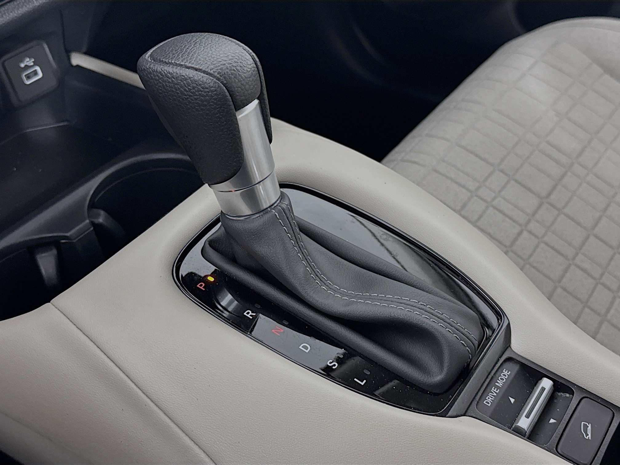 Certified 2024 Honda HR-V LX image 16