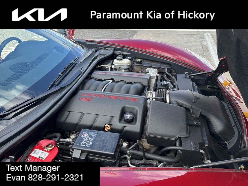 Used 2013 Chevrolet Corvette Coupe w/ 2LT Preferred Equipment Group image 9